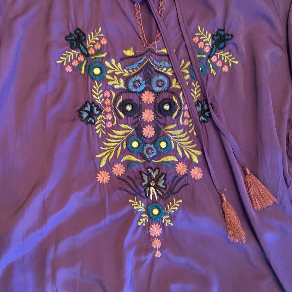 Double D Ranch Embroidered Tunic 💜 - Picture 4 of 7